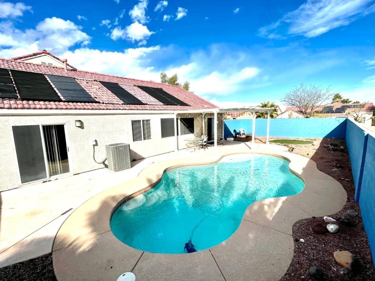 Sweet Spacious 5 Bdrm With Pool *