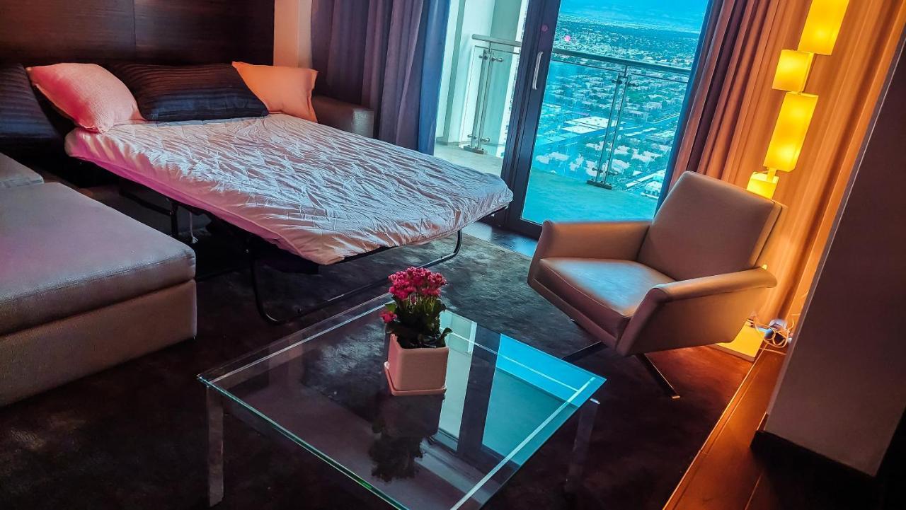 Luxury 53rd Flr With Amazing Sunset View & Balcony No Refee At Palms Place