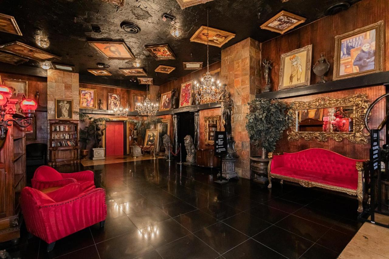 Hotel Artisan Boutique 523
