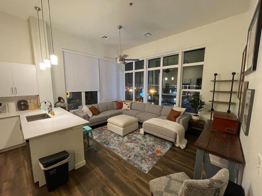 Apartment A Perfect Getaway In The Heart Of The Action Las Vegas