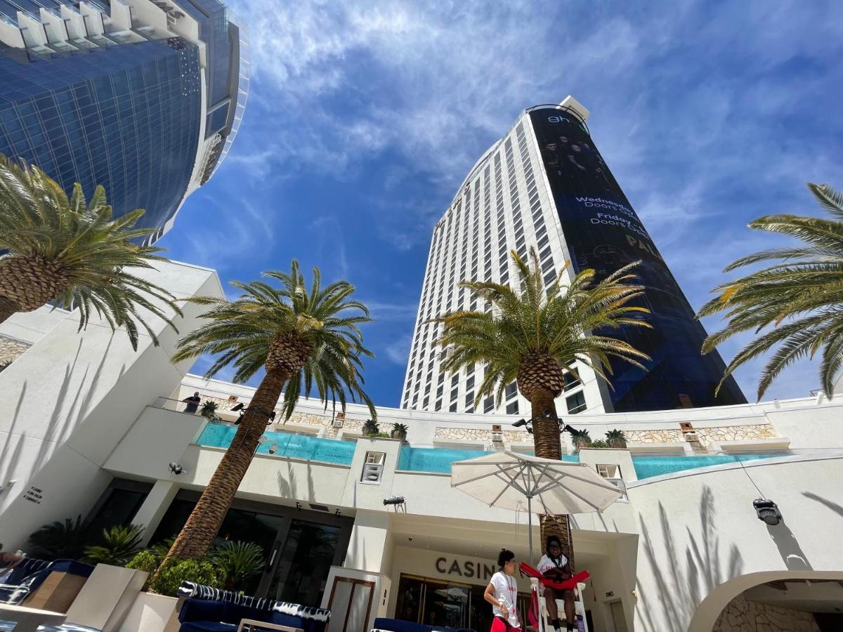Aparthotel Vegas Palms High 52nd Fl. 1bdr Corner Penthouse 1220sqft *