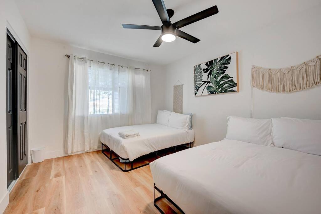Orange Blossom 8 Bds+casita+pool Las Vegas
