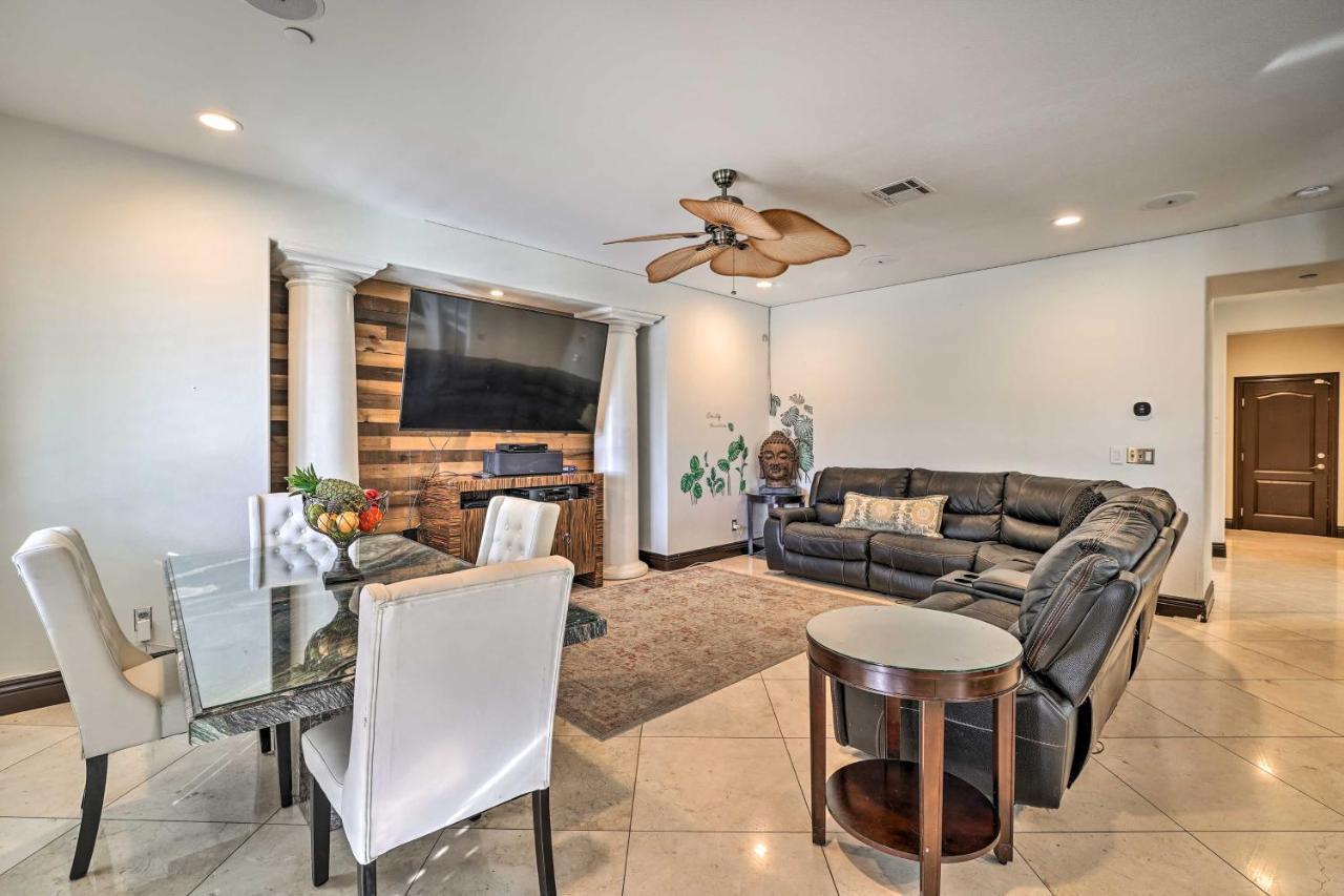 Vegas With Pool And Hot Tub, 9 Mi To Strip! Holiday home *