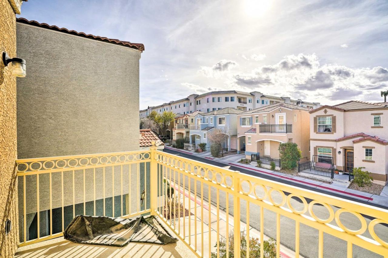 Stylish House With Patio, 8 Mi To Vegas Strip! Holiday home
