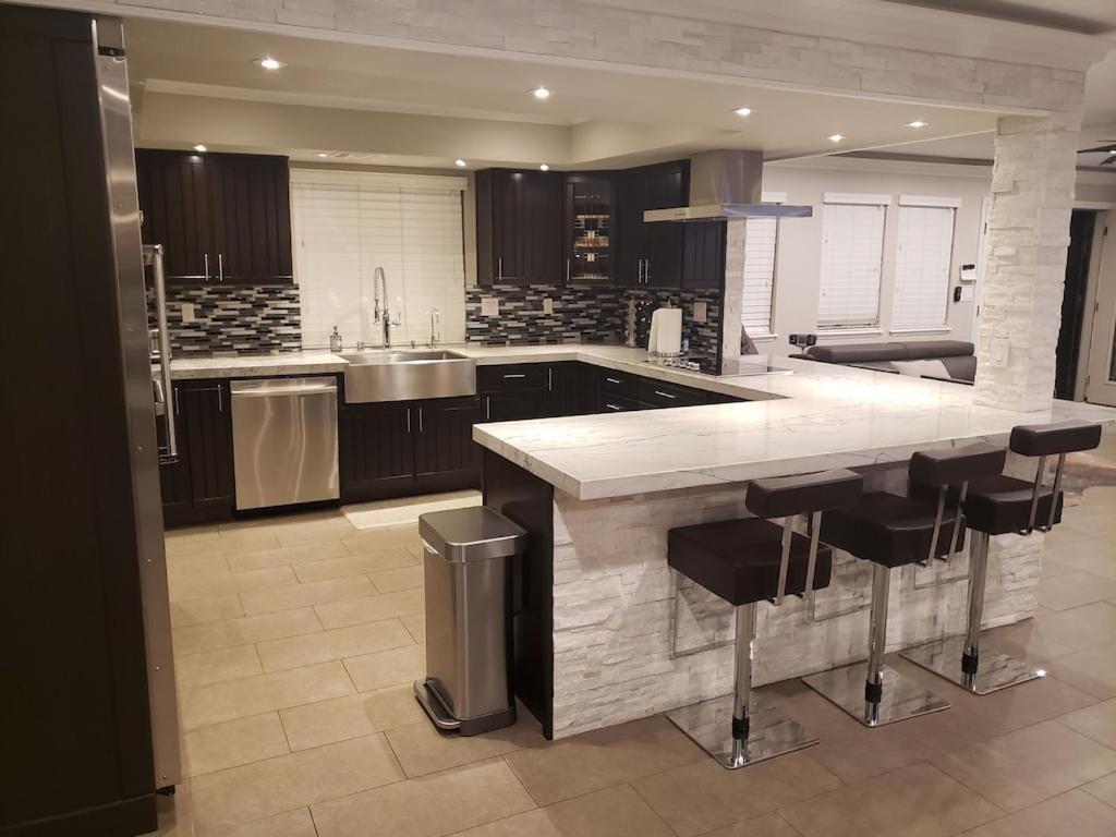 Luxury Oasis: Private Pool, Waterfall Slide & Multi-sport Paradise Villa *