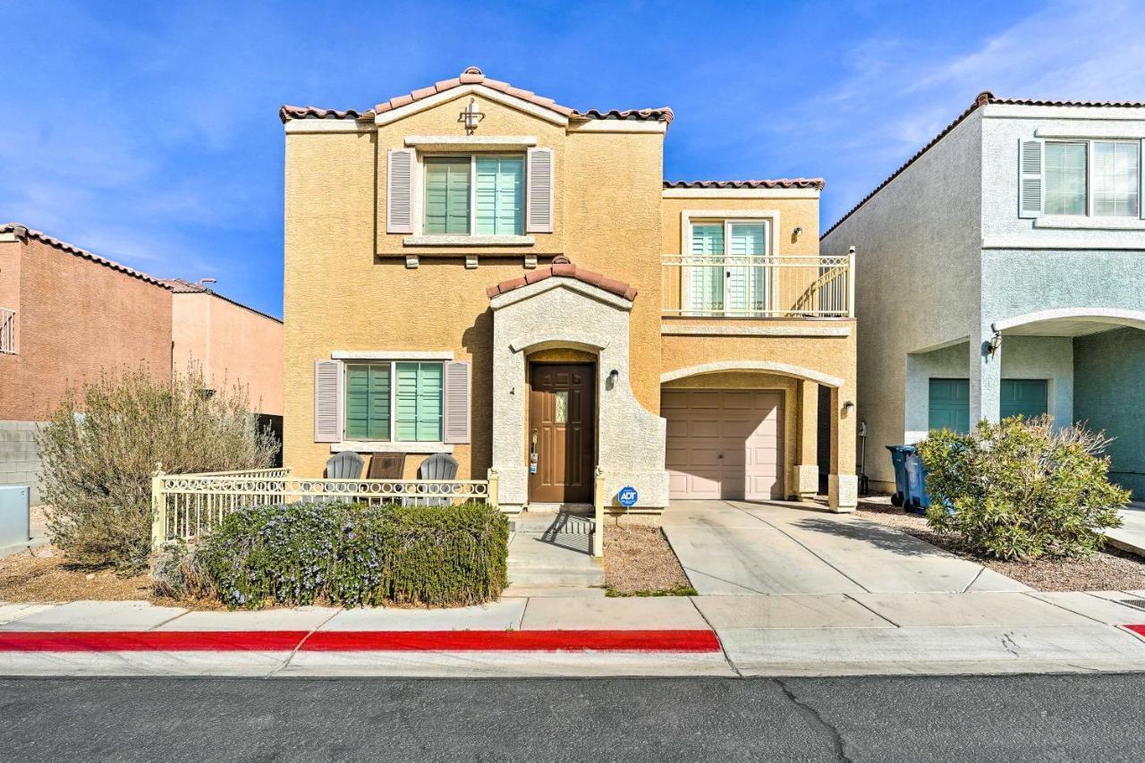 Holiday home Stylish House With Patio, 8 Mi To Vegas Strip!