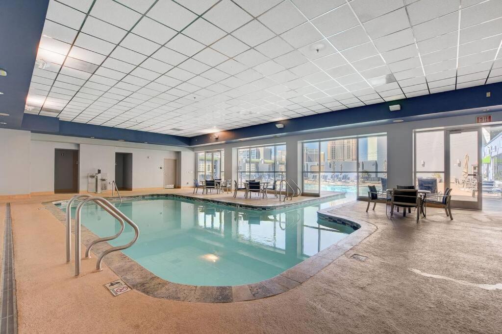 Aparthotel Ultimate Vegas Getaway One Bedroom With Balcony, Kitchen, Gym, Pool & Free Parking