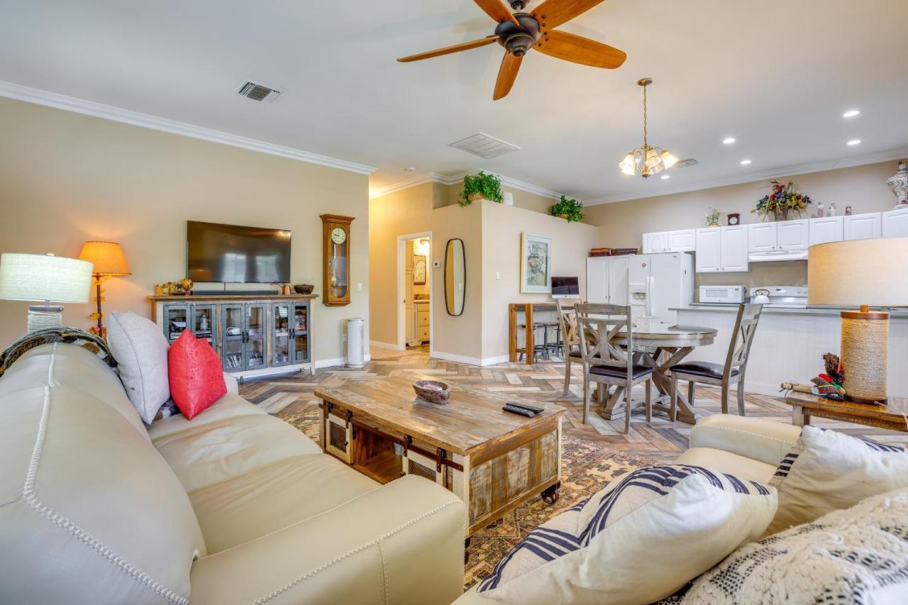 Holiday home Idyllic Vegas Oasis With Outdoor Pool!