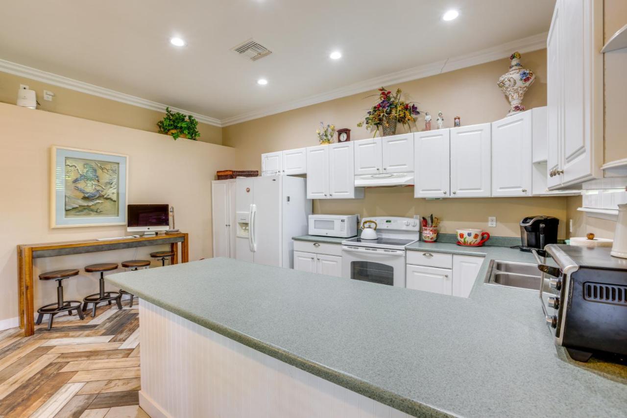 Holiday home Idyllic Vegas Oasis With Outdoor Pool! *