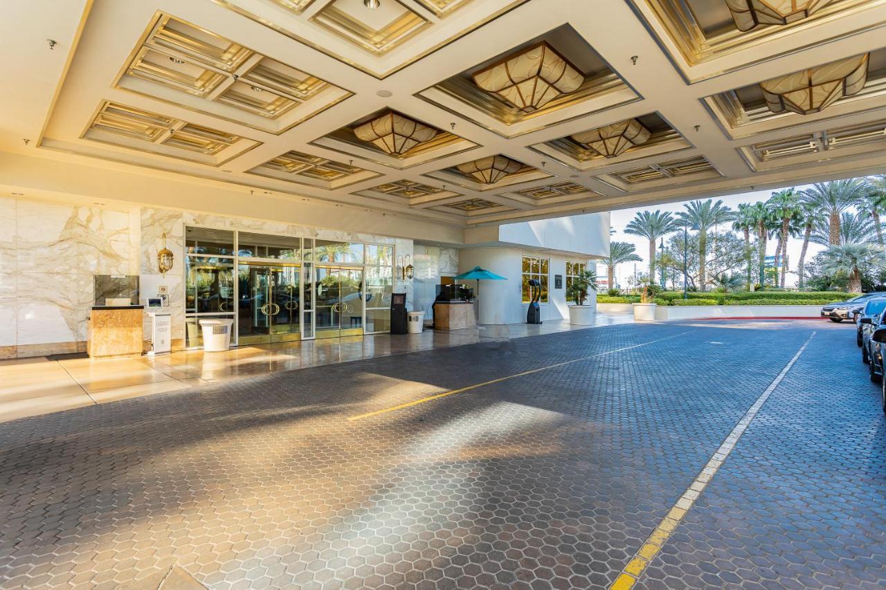 Mgm Signature, Centrally Located, Strip Views No Fee