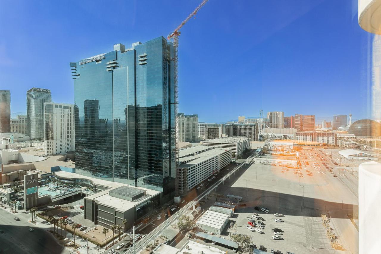 Mgm Signature, Centrally Located, Strip Views No Fee *