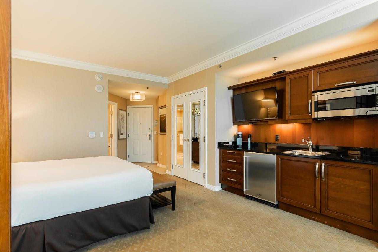 Mgm Signature, Centrally Located, Strip Views No Fee