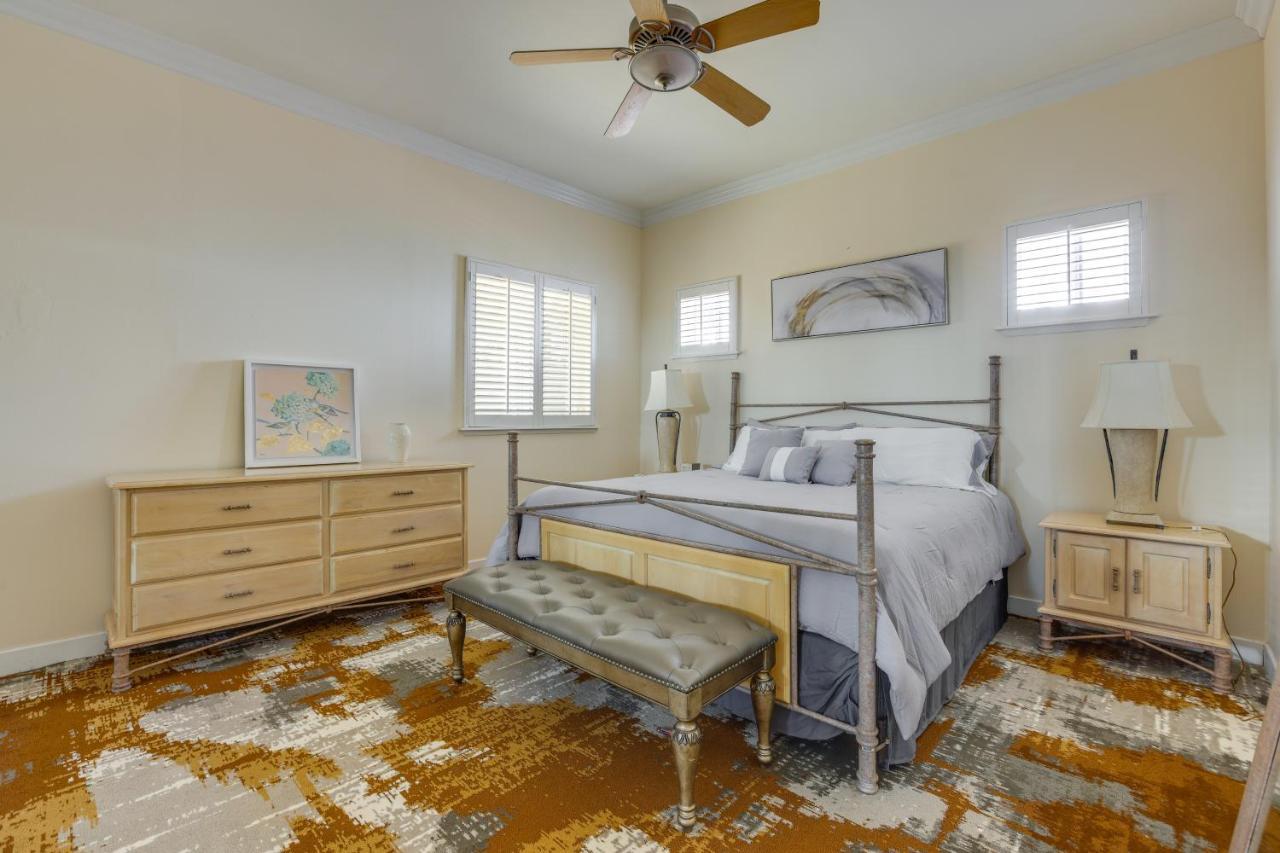 Holiday home Idyllic Vegas Oasis With Outdoor Pool! Las Vegas