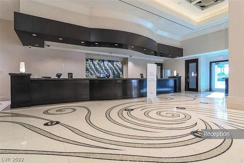 Apartahotel Stunning Balcony Strip View Mgm Signature * Free Valet