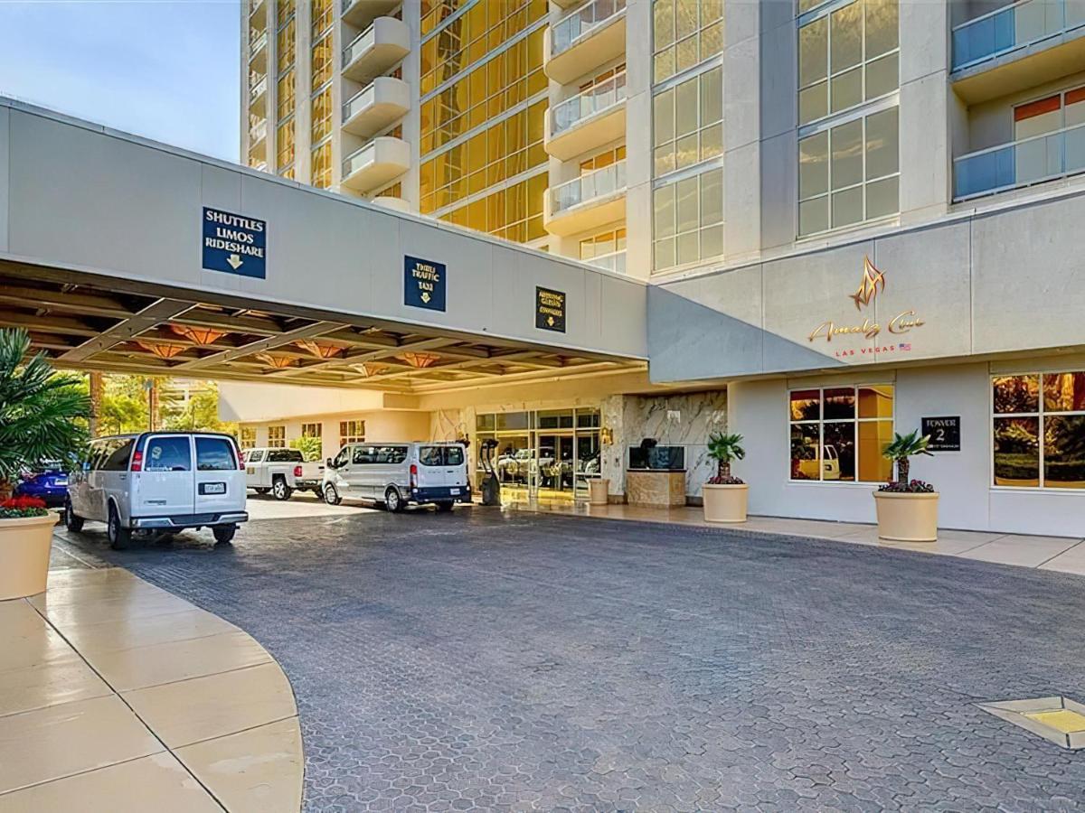 Amalz 2 Bedroom 3 Bathroom Balcony At Mgm Signature ! * Las Vegas