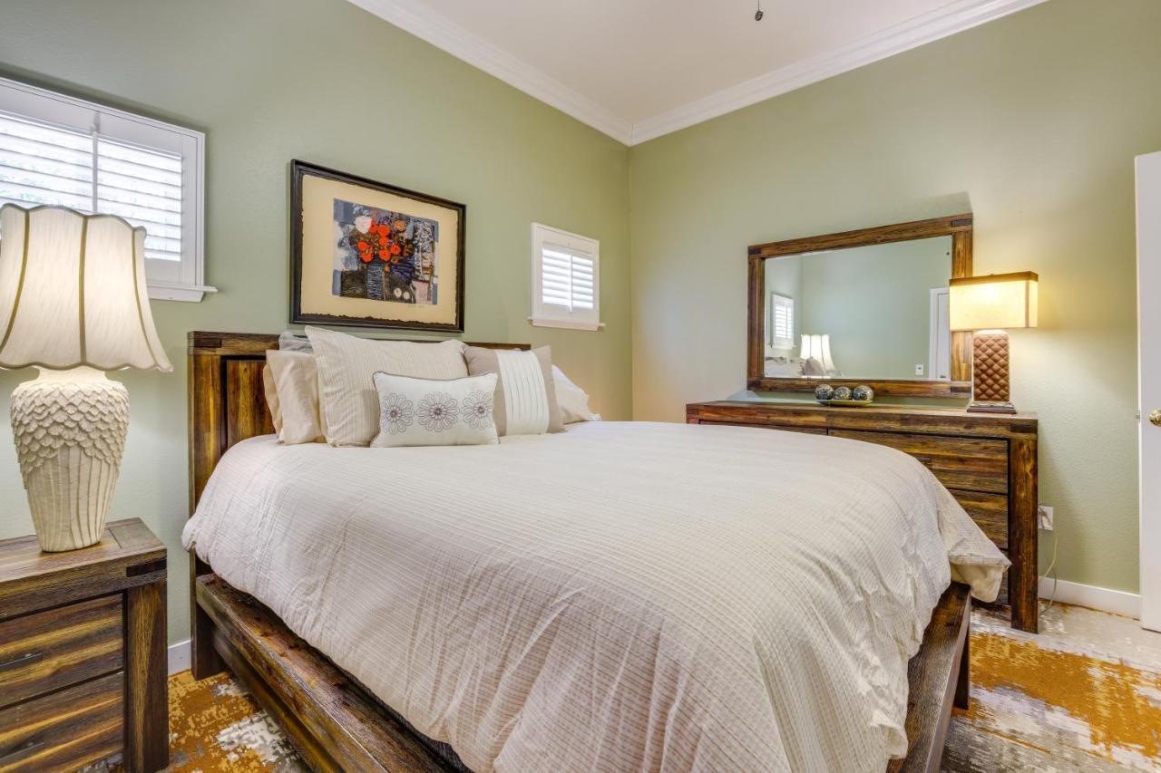 Idyllic Vegas Oasis With Outdoor Pool! Holiday home *