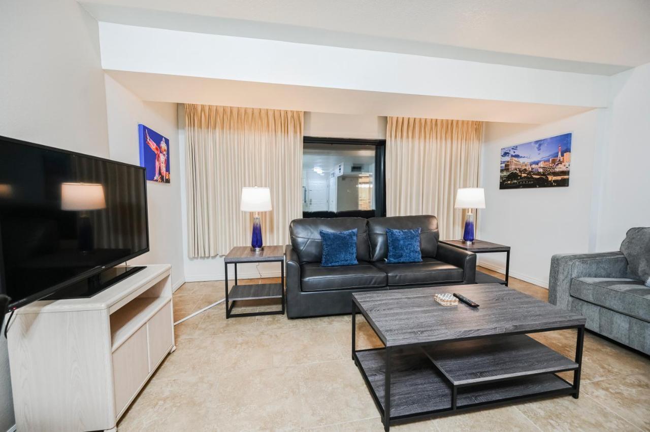 Stripviewsuites At Jockey Club Apartahotel 4*