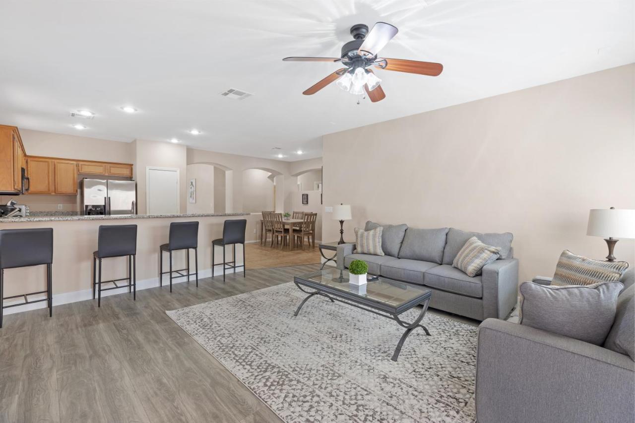 Beautiful Spacious Single Story Vegas Las Vegas