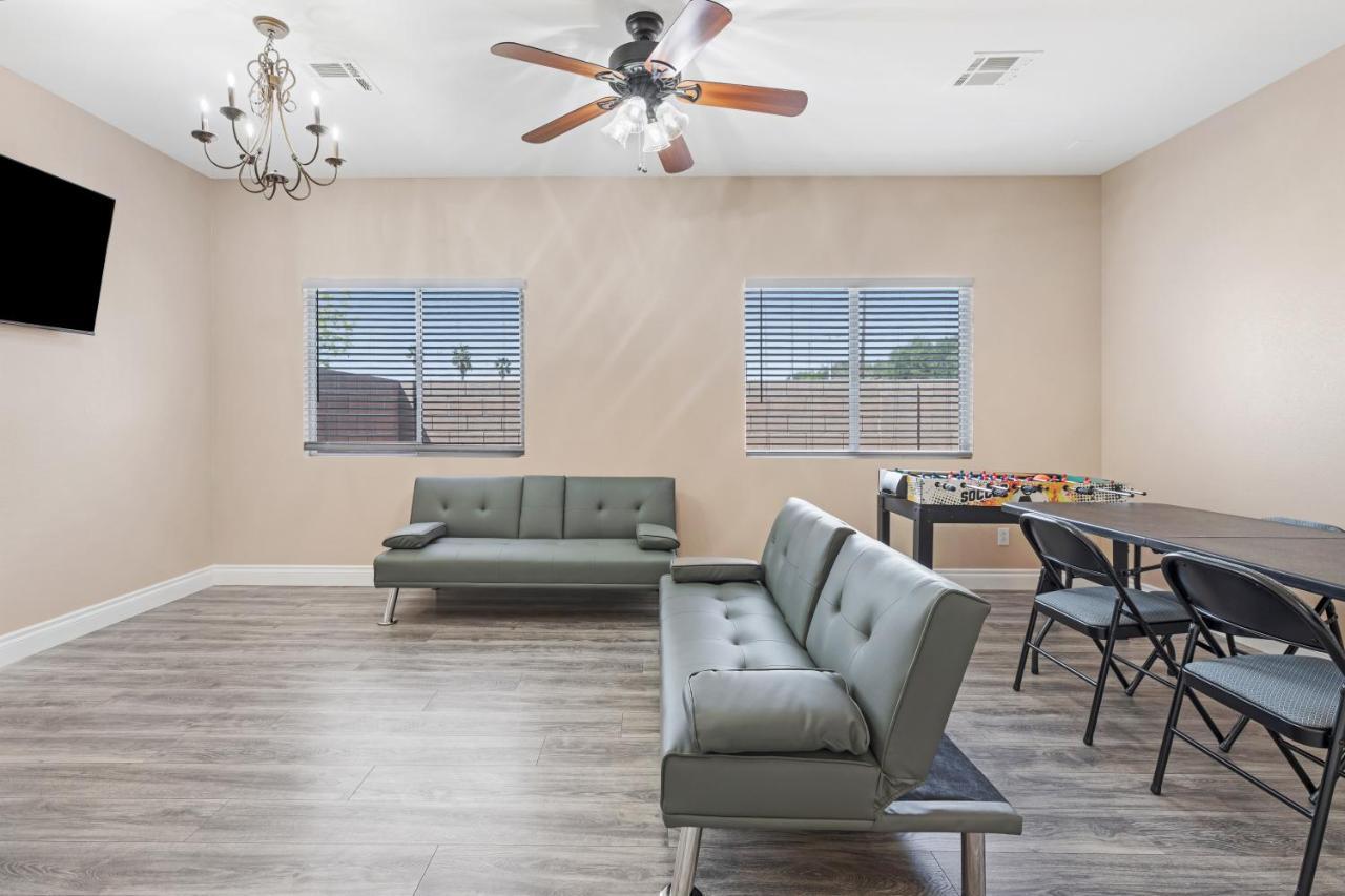 Beautiful Spacious Single Story Vegas *