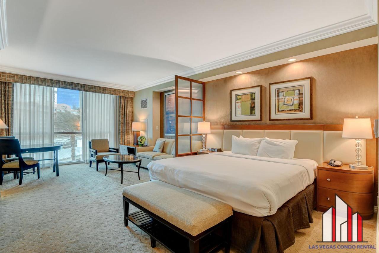Mgm Signature-02-611 Strip View Jacuzzi Studio
