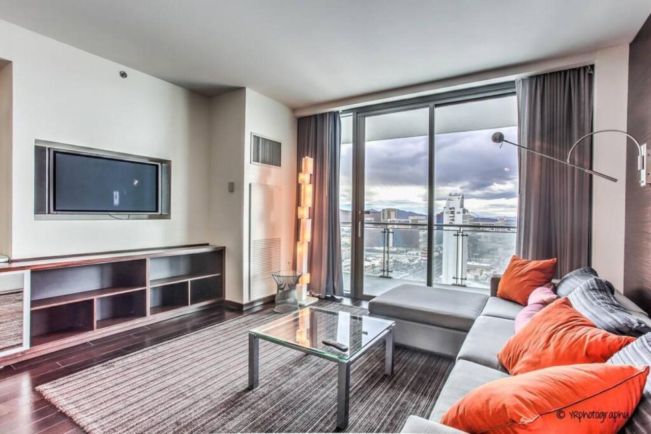 Strip View - Luxurious At Palms Place Holiday home Las Vegas