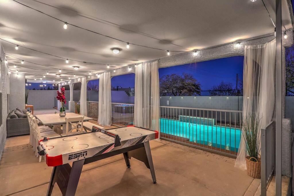 Cozy Desert Retreat - Pool, Spa, Views *