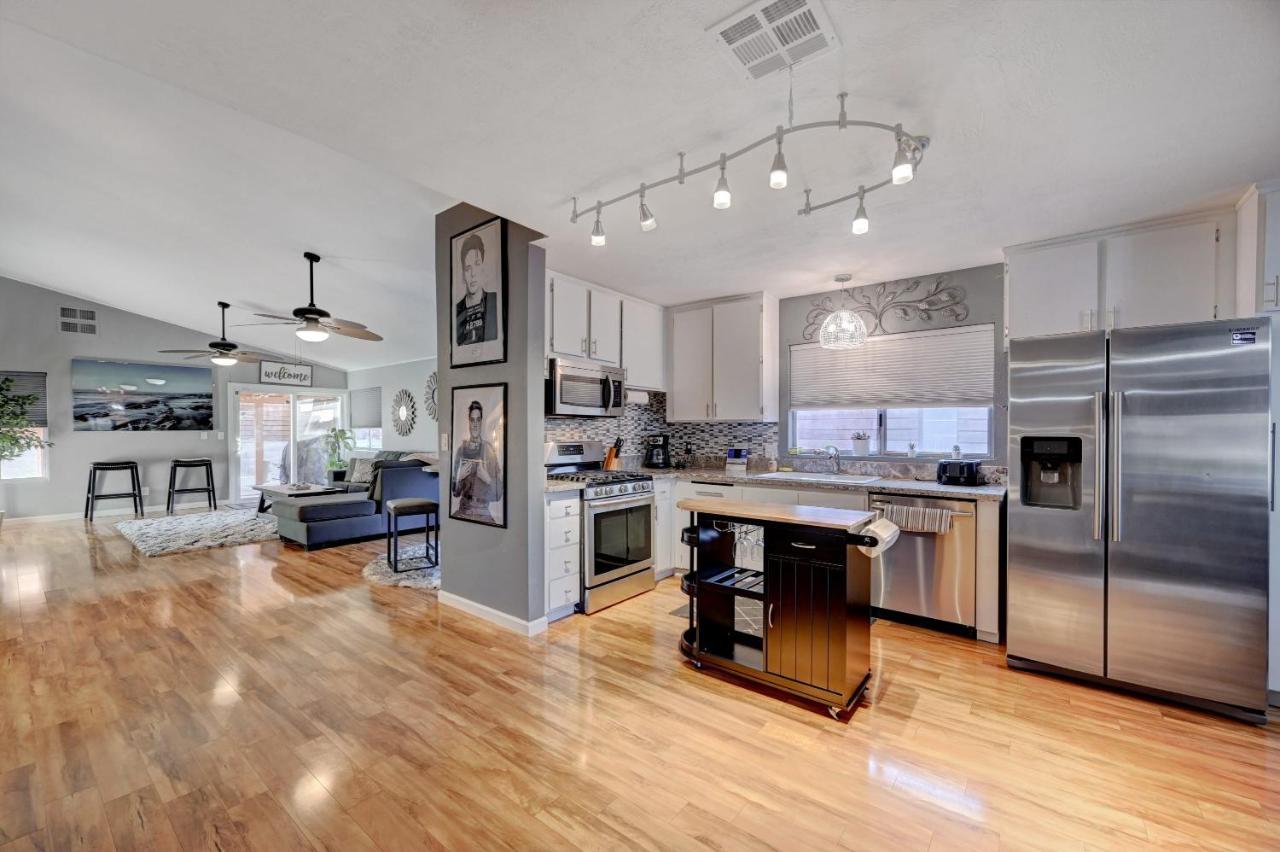 Holiday home Desert Oasis Villa: Heated Pool Minutes From Vegas Strip *