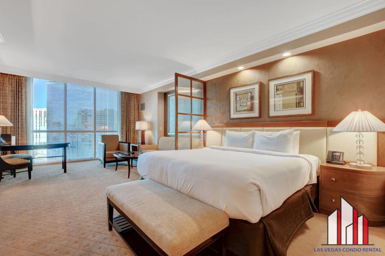 Mgm Signature-22-703 Strip View Jacuzzi Studio Ferienhaus *