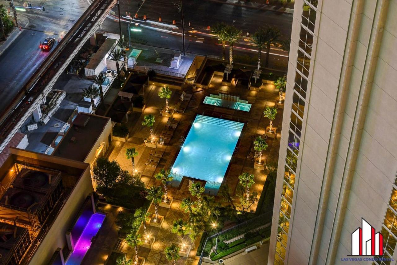 Mgm Signature-28-705 F1 Track & Strip View Balcony Holiday home Las Vegas