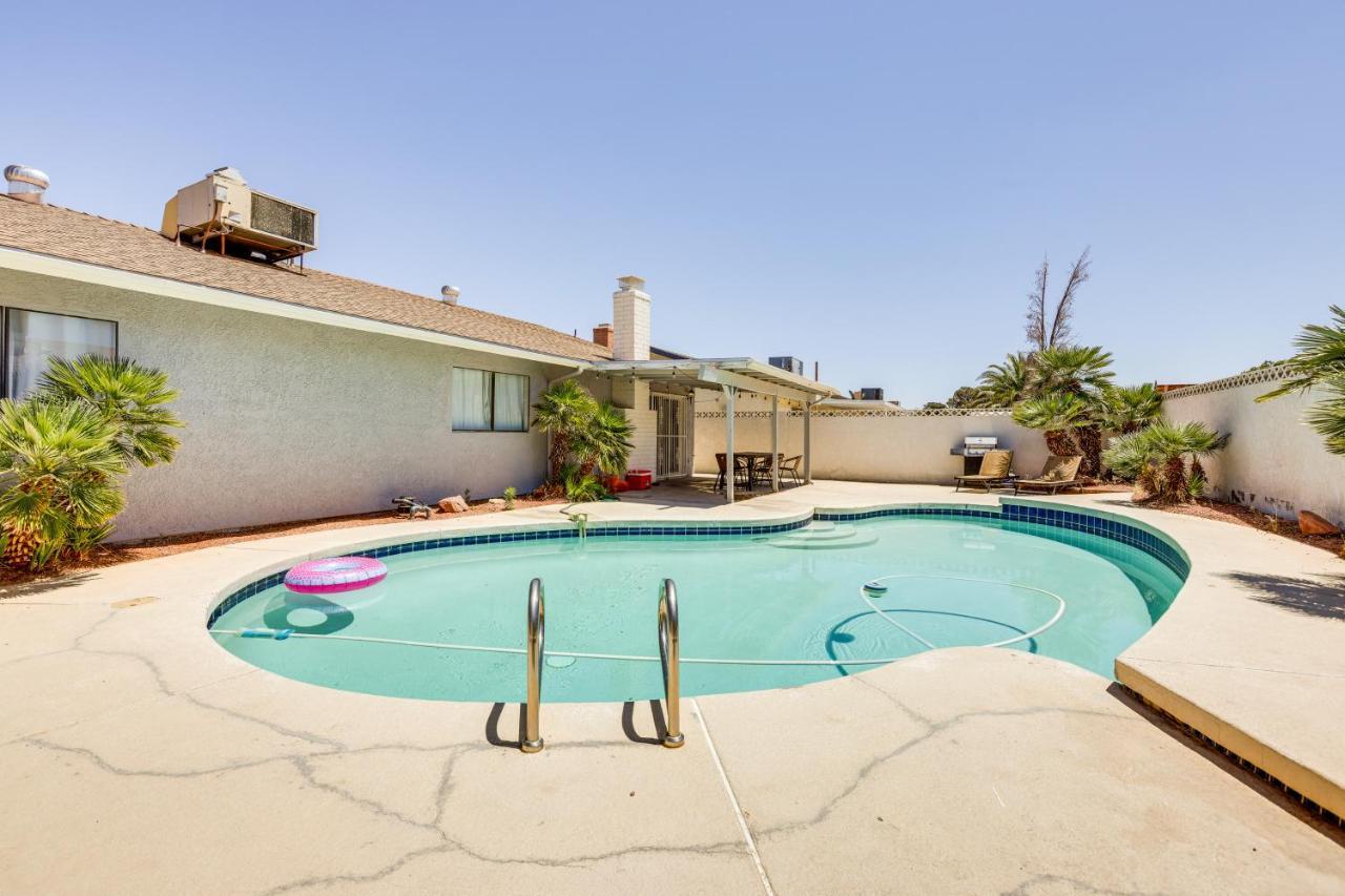 Holiday home Vegas Vacation With Pool And Patio! *