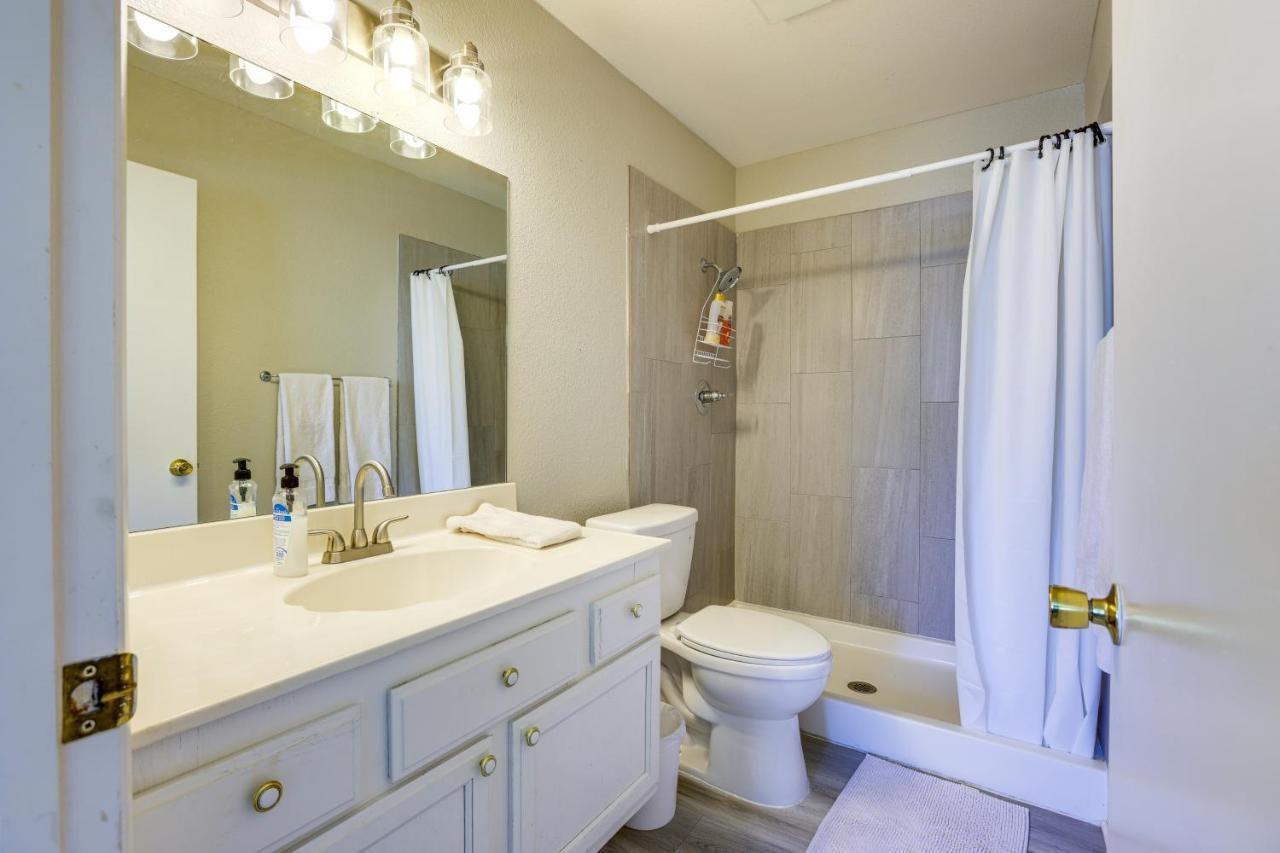 Vegas Vacation With Pool And Patio! Holiday home