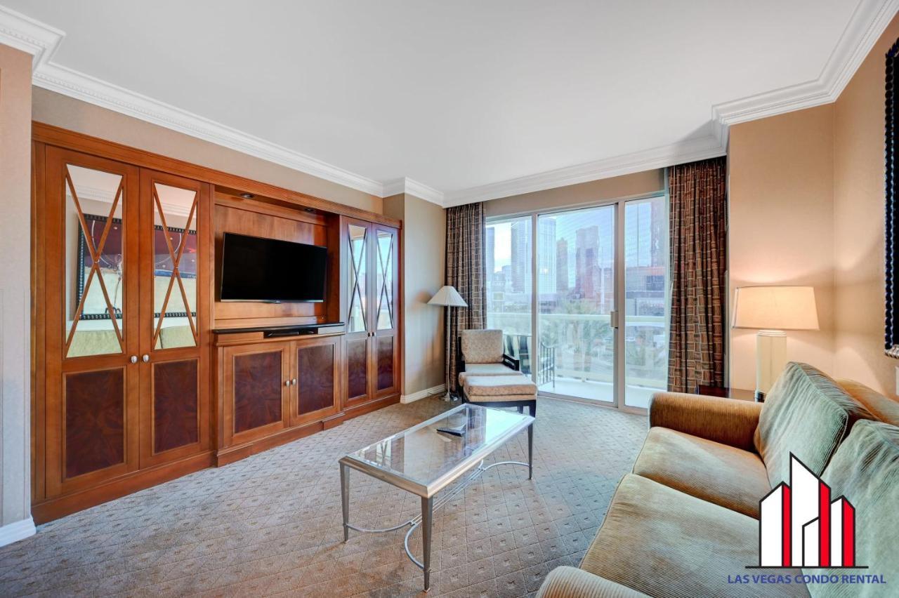 Mgm Signature-03-821 1br2ba F1 Strip View Balcony *