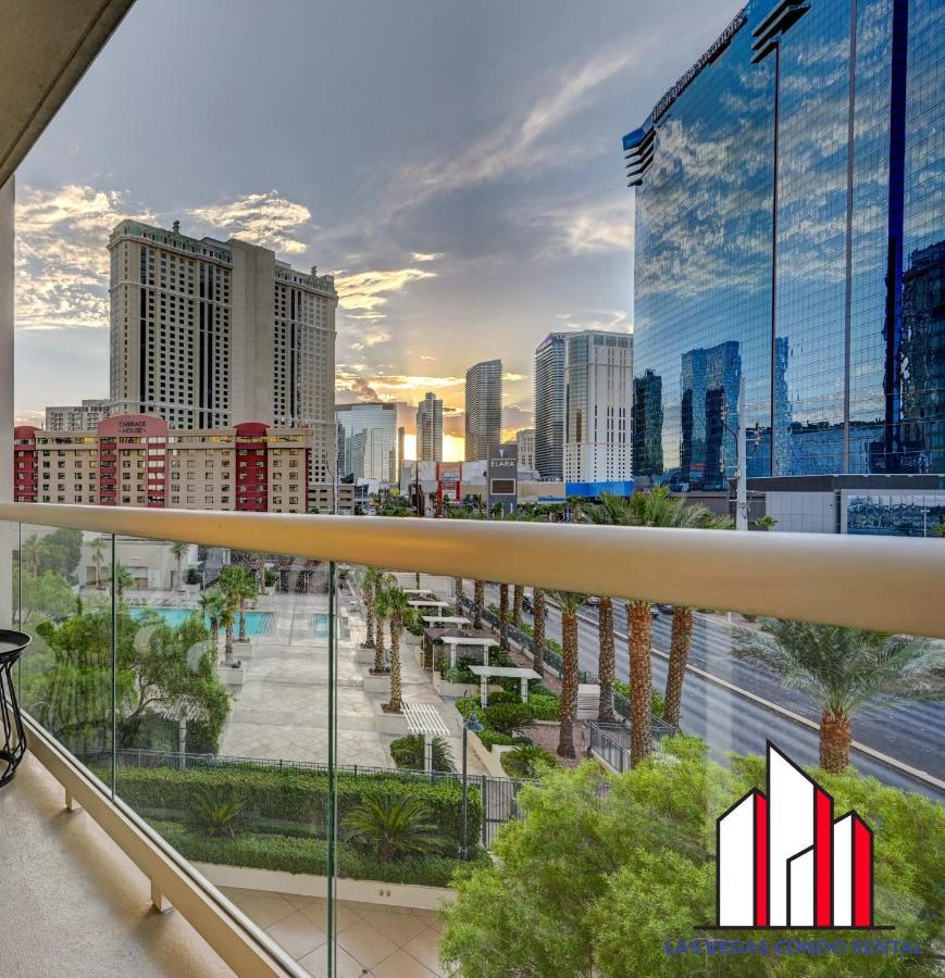 Mgm Signature-03-821 1br2ba F1 Strip View Balcony