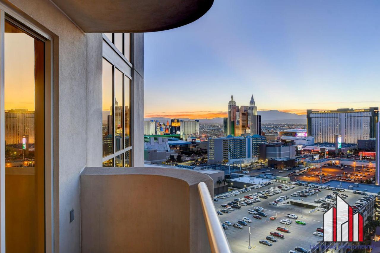 Сasa de vacaciones Mgm Signature-22-707 F1 Track & Strip View Balcony *