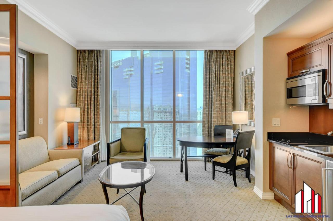 Signature 2br3ba F1 View Balcony Ste 34-819 And 21 Holiday home Las Vegas