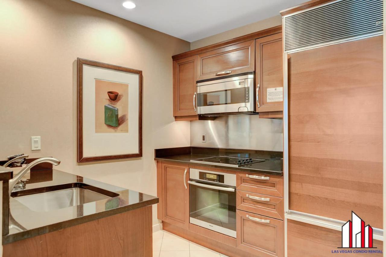 Signature 2br3ba F1 View Balcony Ste 34-819 And 21 Holiday home Las Vegas
