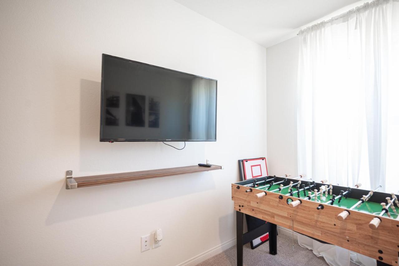 Beautiful Brand New 2 Bedroom Vegas Home! Fits 12 Or More,15-20 Minutes From Lv Strip Apartment *