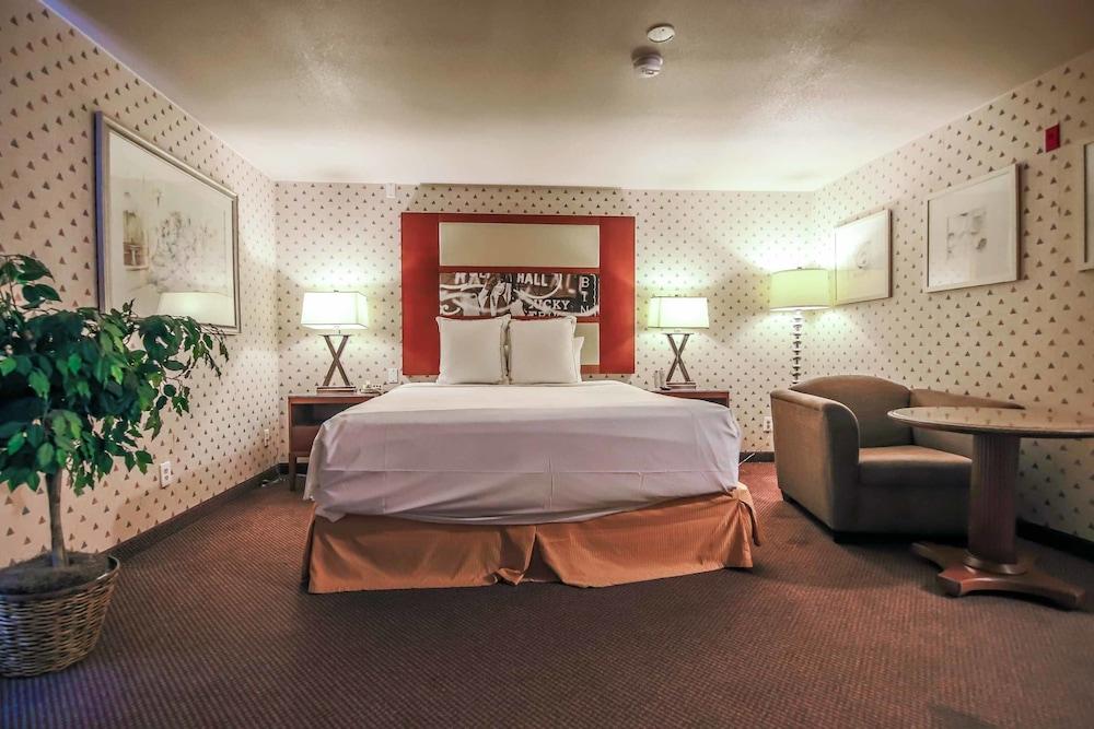 Sunrise Hotel 2*