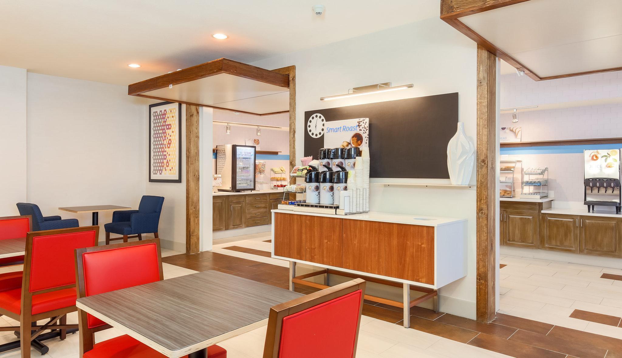 Holiday Express Stadium Area By Ihg
