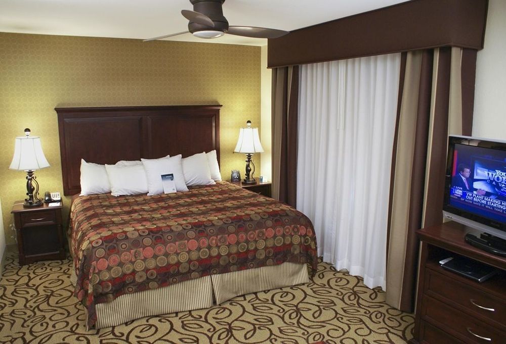 Homewood By Hilton Airport