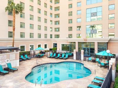By Marriott Hughes Center 3*