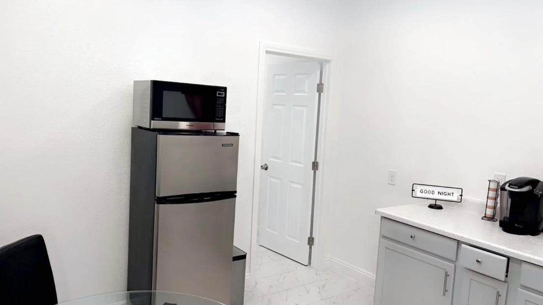 Appartement Cozy Studio…5 Min Away From Airport. “