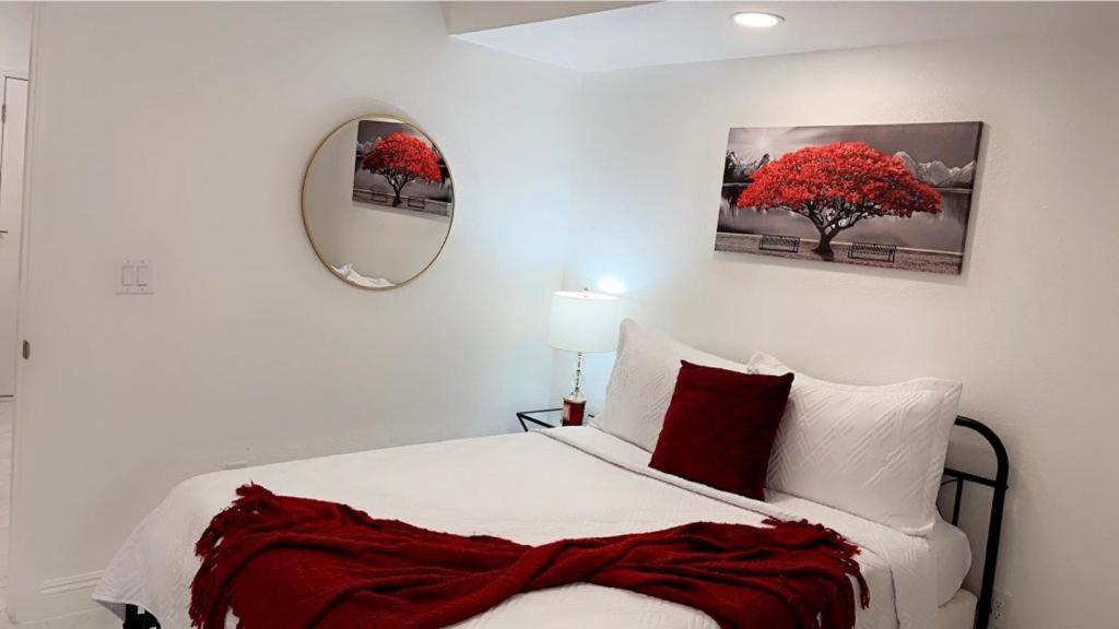 Appartement Cozy Studio…5 Min Away From Airport. “ *