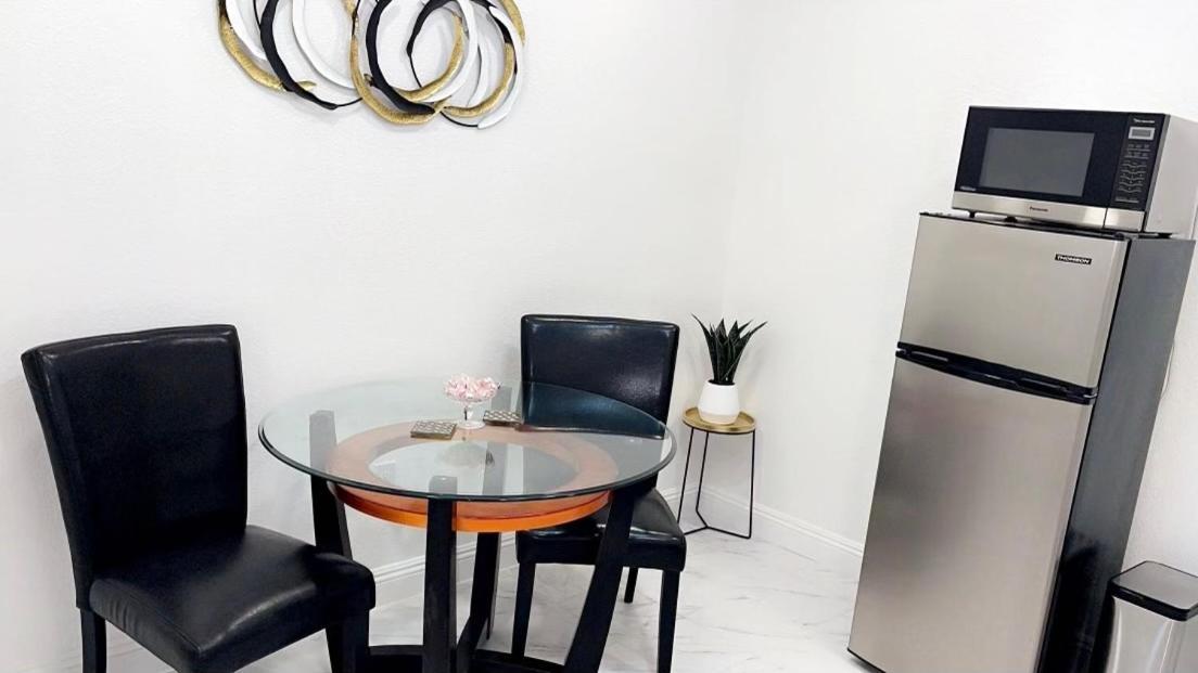 Appartement Cozy Studio…5 Min Away From Airport. “