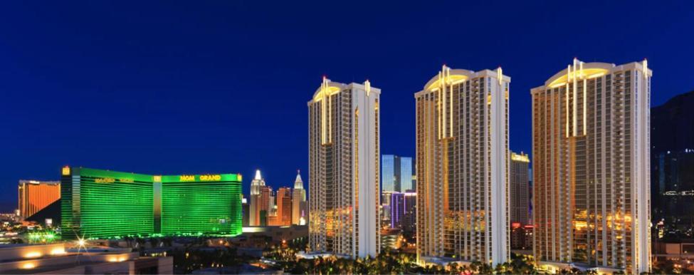 Aparthotel Mgm Signature Ph 30th Floor Deluxe Strip Facing With Balcony