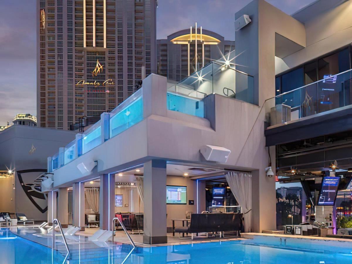 Amalz Two Bedroom Three Bathroom Balcony At Mgm Signature ! * Las Vegas