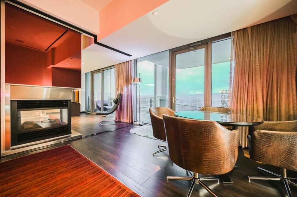 Aparthotel Intimo Palms Place Penthouse *