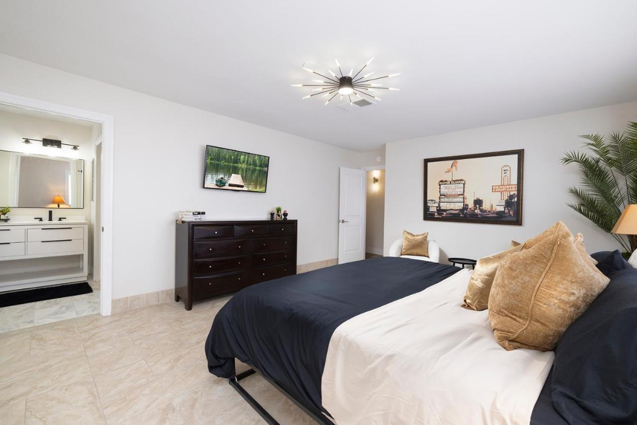 Single Story Minutes From Summerlin With Rv Parking & Dog Friendly Casa de férias