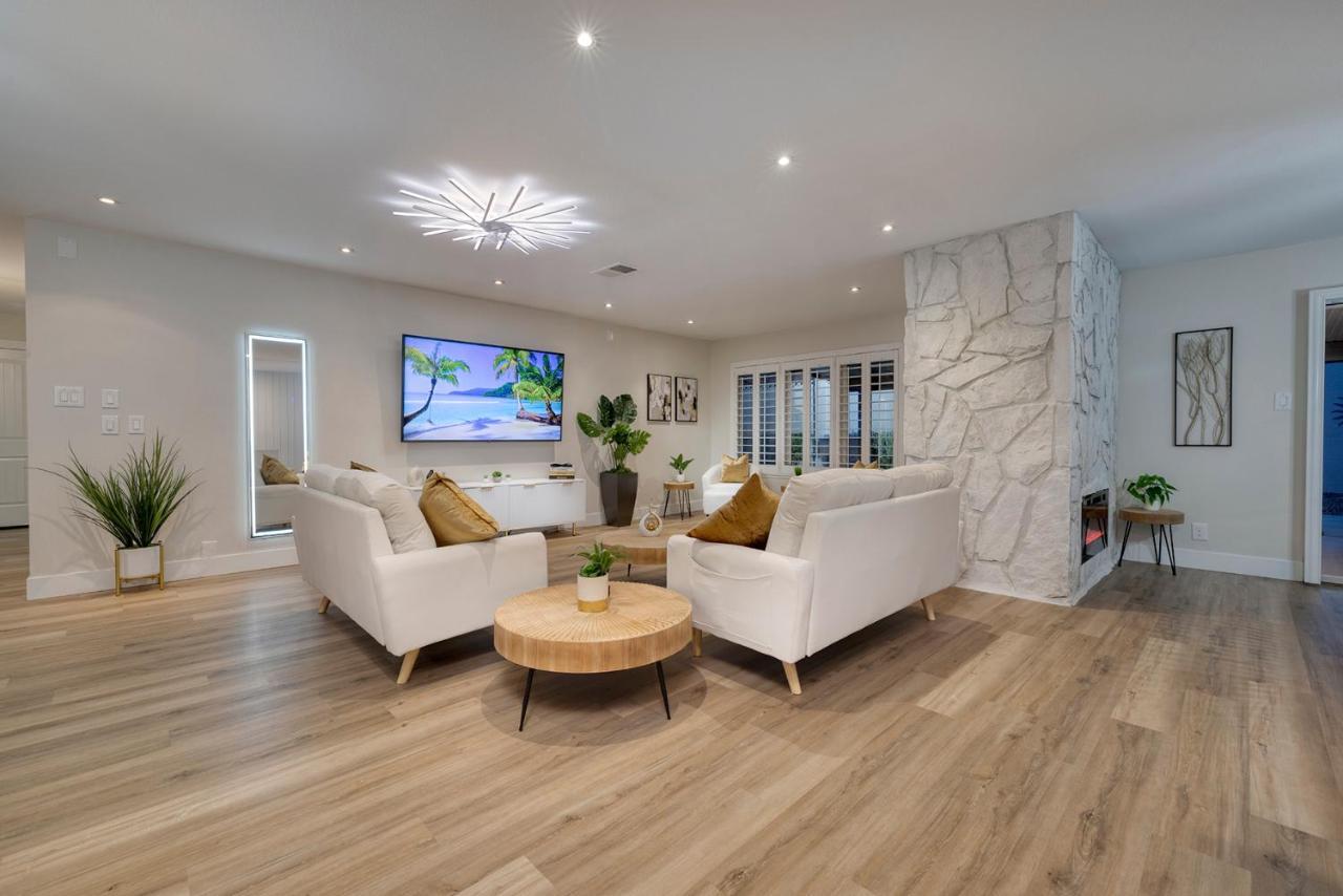 Holiday home Single Story Minutes From Summerlin With Rv Parking & Dog Friendly