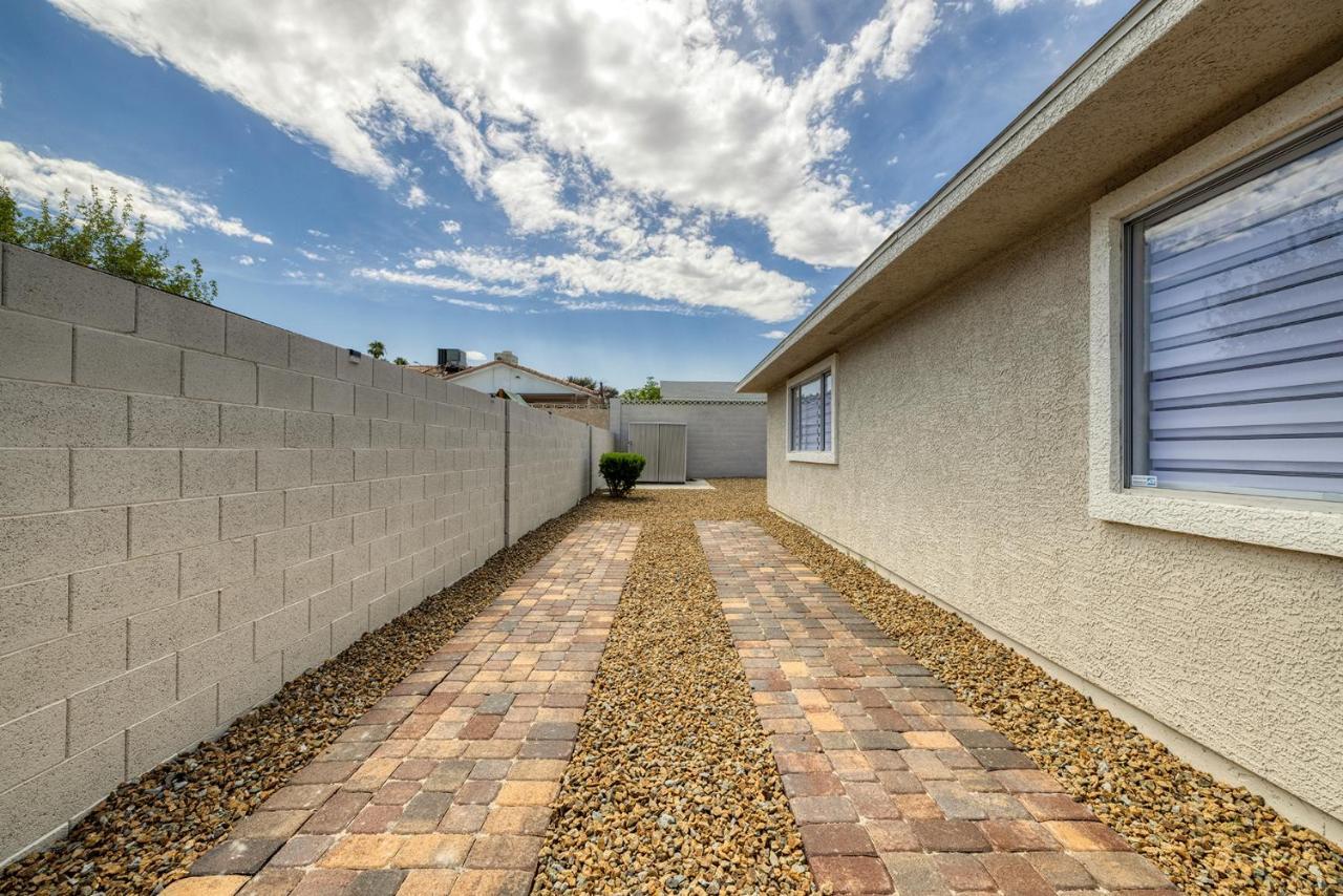 Single Story Minutes From Summerlin With Rv Parking & Dog Friendly *